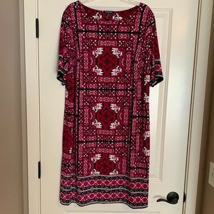 Elegant Red Patterned Dress